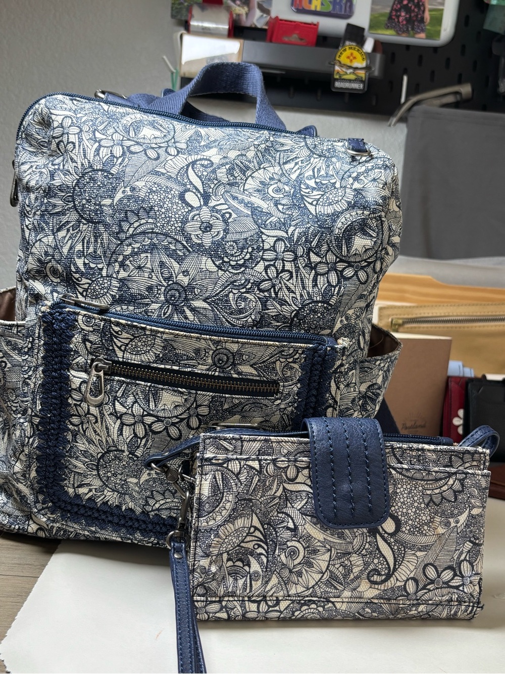 Sakroots Artist Circle Navy/Cream Convertible Backpack w/Matching Wristlet
